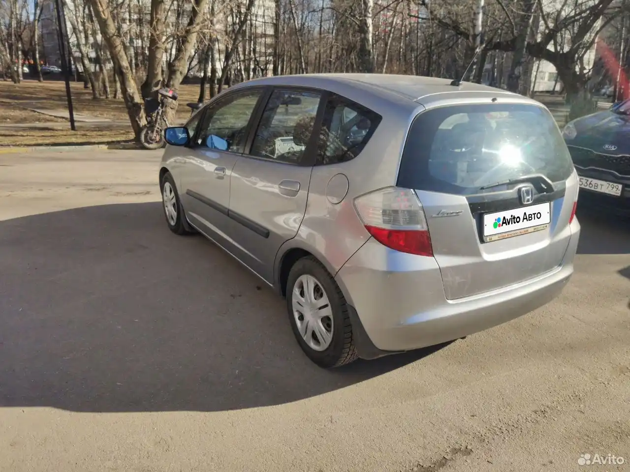Фото автомобиля VOLKSWAGEN PASSAT, 2018 — госномер У133МО198. Цвет: синий