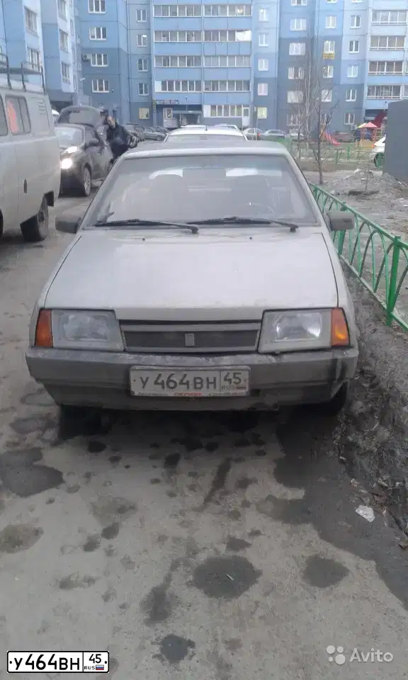 Фото автомобиля LADA 2109 SAMARA, 1994 — госномер У464ВН45. Цвет: СЕРЫЙ