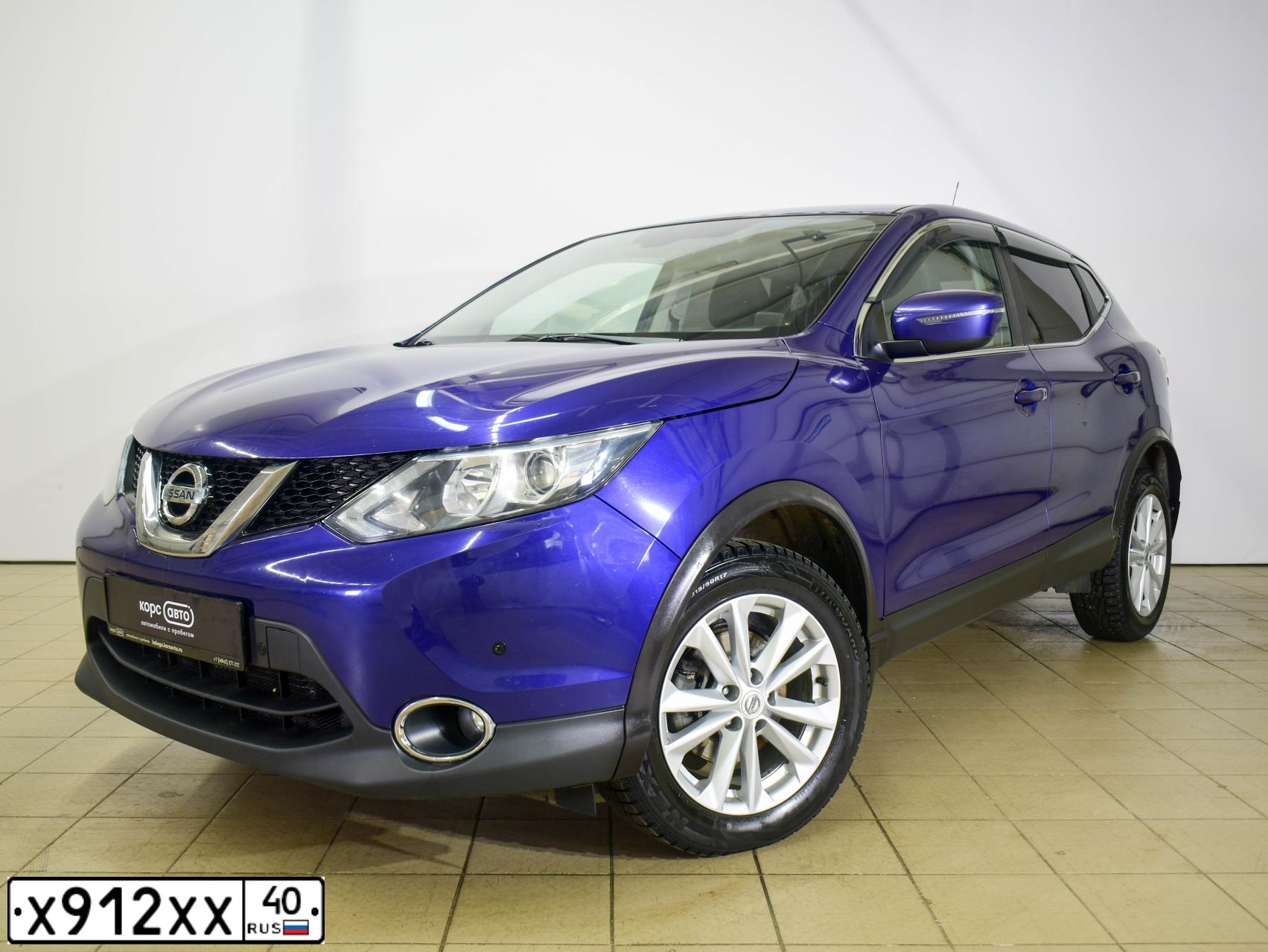 Фото автомобиля NISSAN QASHQAI, 2015 — госномер Р347НН40. Цвет: Темно-синий