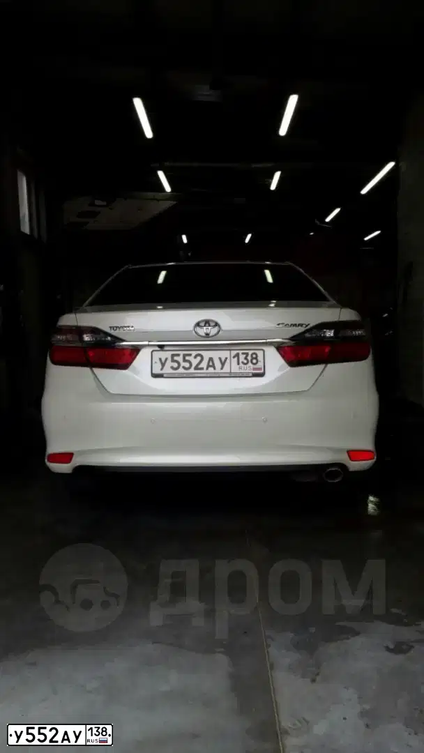 Фото автомобиля TOYOTA CAMRY, 2015 — госномер В406ВР138. Цвет: БЕЛЫЙ ПЕРЛАМУТР