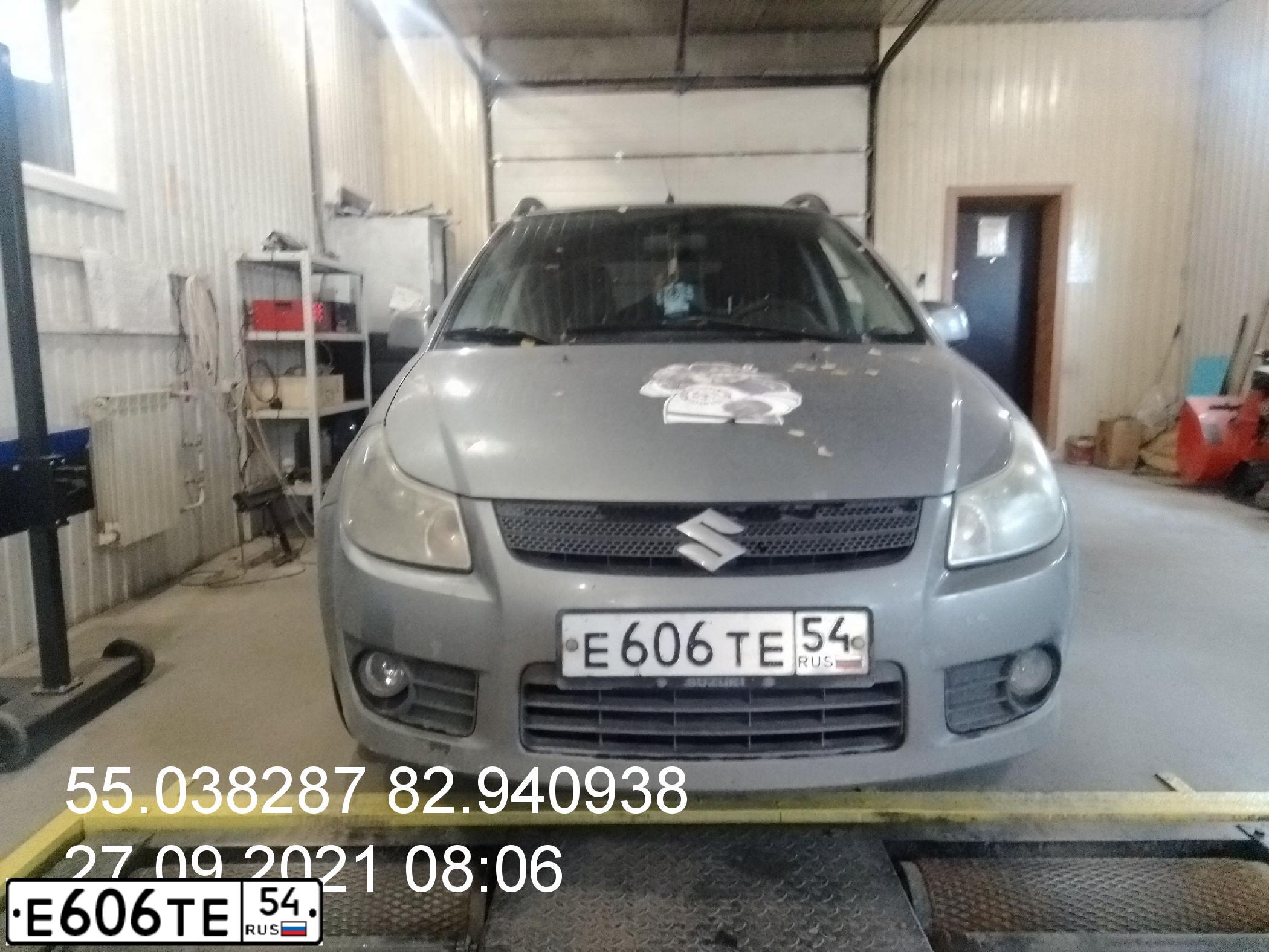 Фото автомобиля HYUNDAI TUCSON, 2008 — госномер М739ВТ154. Цвет: Серебристый