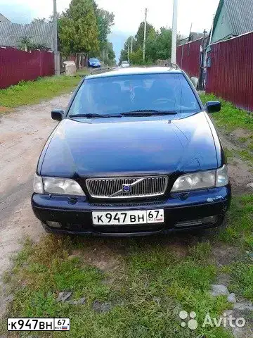 Фото автомобиля VOLVO V70, 1997 — госномер У149АК44. Цвет: ЧЕРНЫЙ
