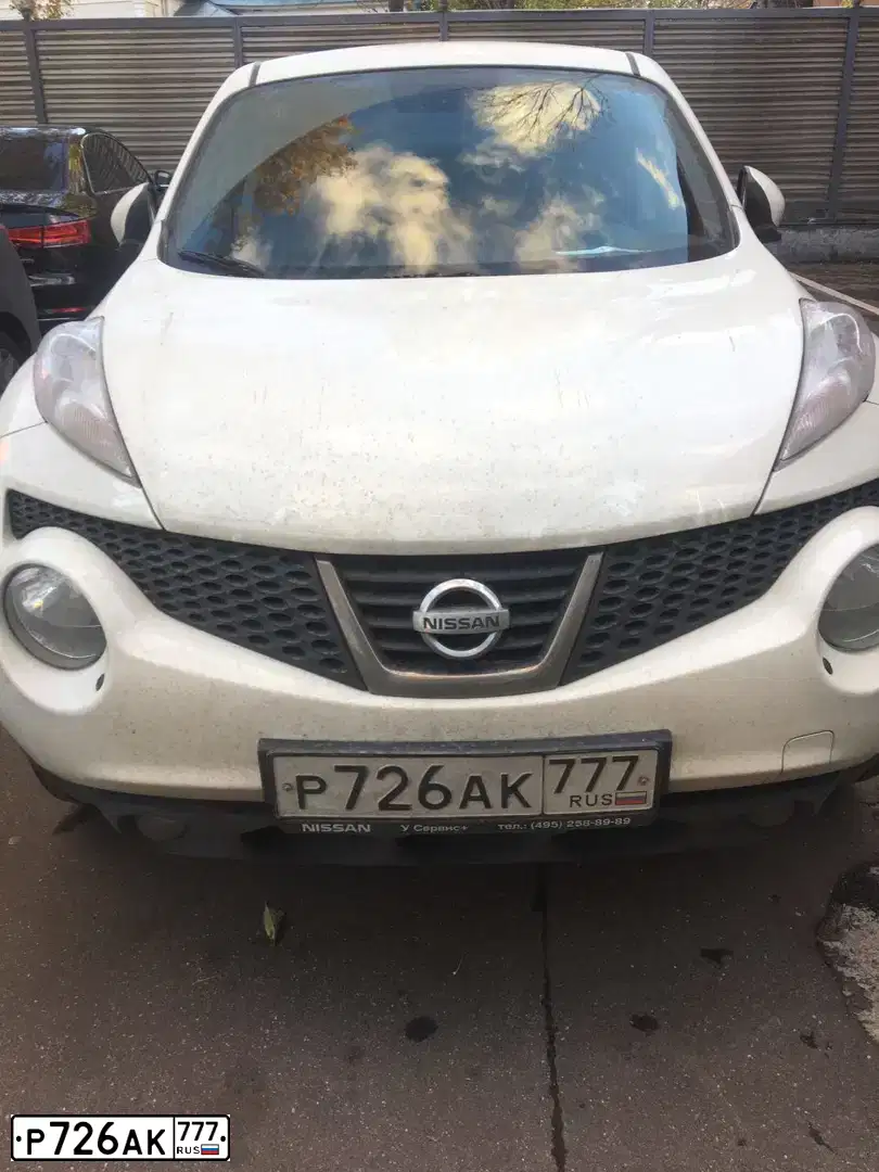 Фото автомобиля NISSAN JUKE, 2013 — госномер У630КЕ71. Цвет: Белый