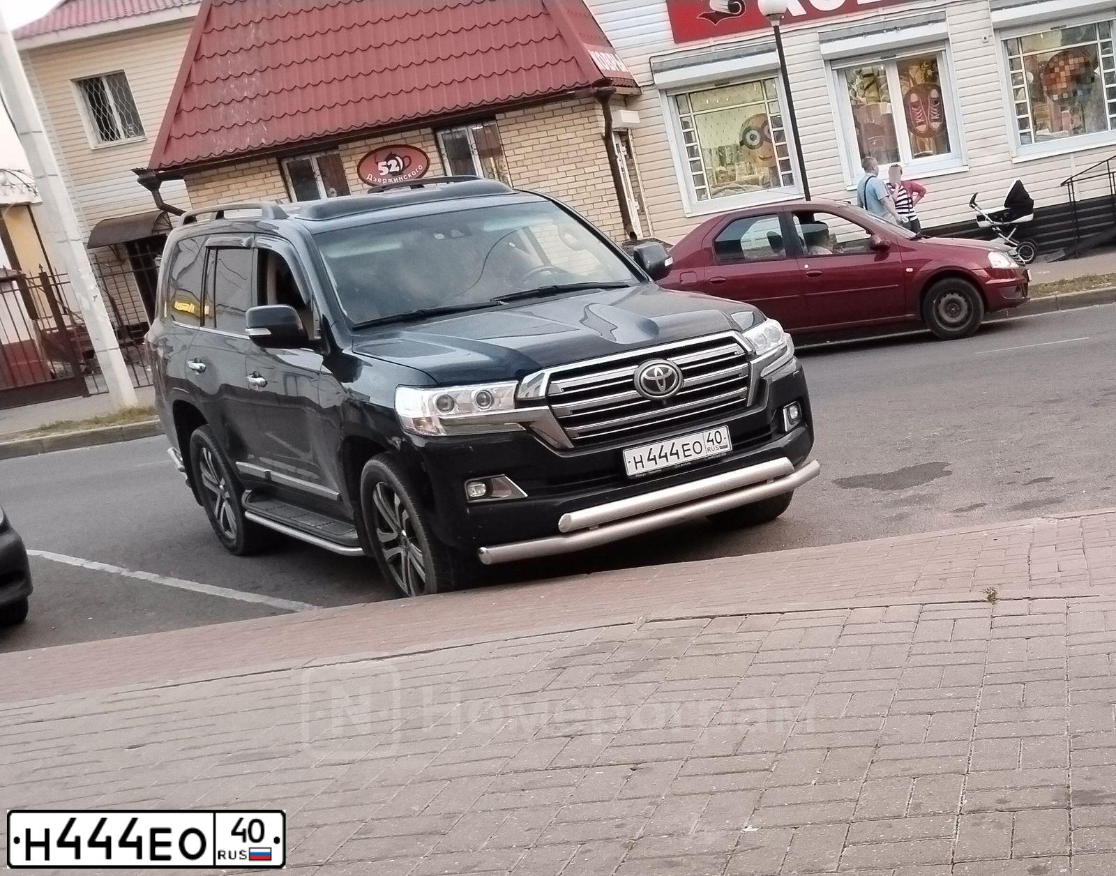 Фото автомобиля MERCEDES GL-KLASSE, 2010 — госномер О932ТТ40. Цвет: ЧЕРНЫЙ