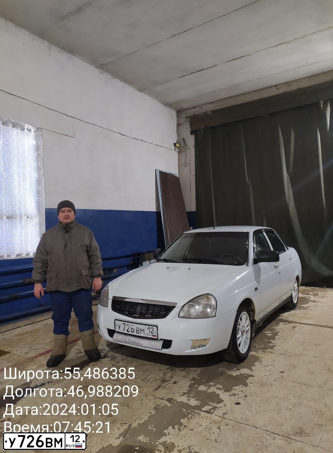 Фото автомобиля LADA 2170 PRIORA, 2012 — госномер М119НА21. Цвет: Белый