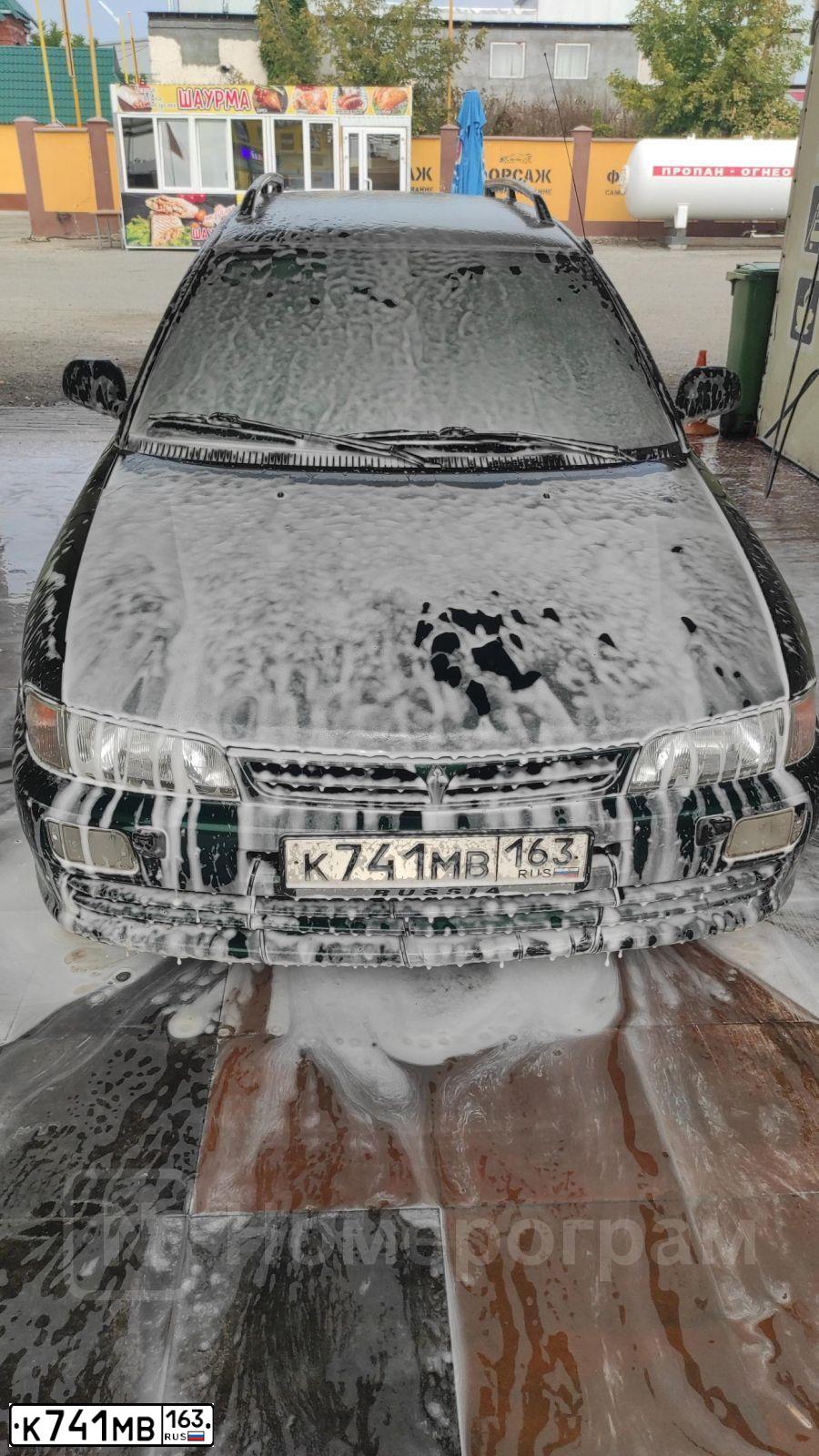 Фото автомобиля MITSUBISHI LANCER, 2000 — госномер К741МВ163. Цвет: ЗЕЛЕНЫЙ