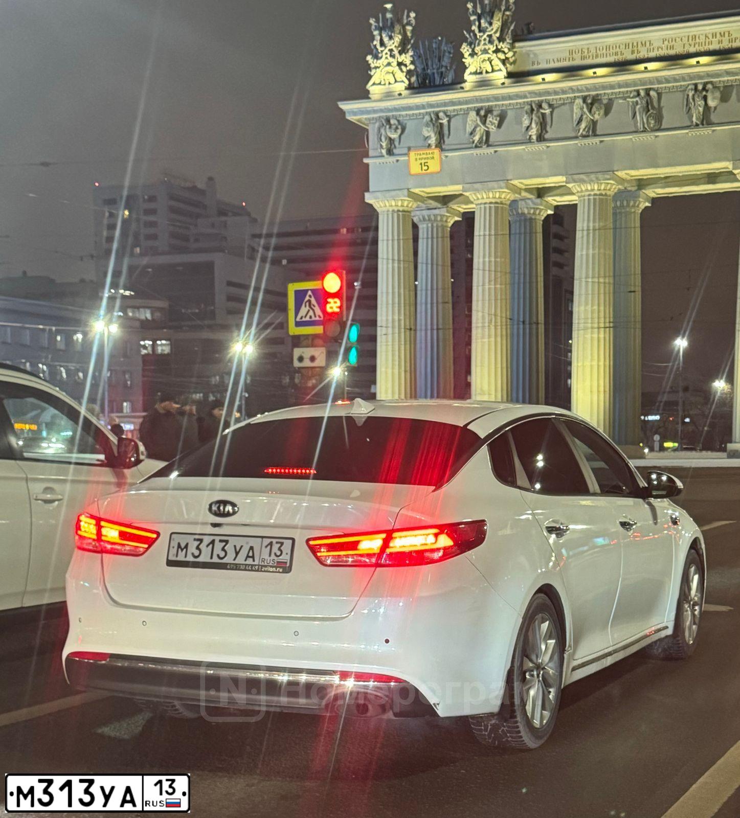 Фото автомобиля KIA MAGENTIS / OPTIMA, 2018 — госномер М313УА13. Цвет: БЕЛЫЙ-ЖЕЛТЫЙ-СЕРЫЙ