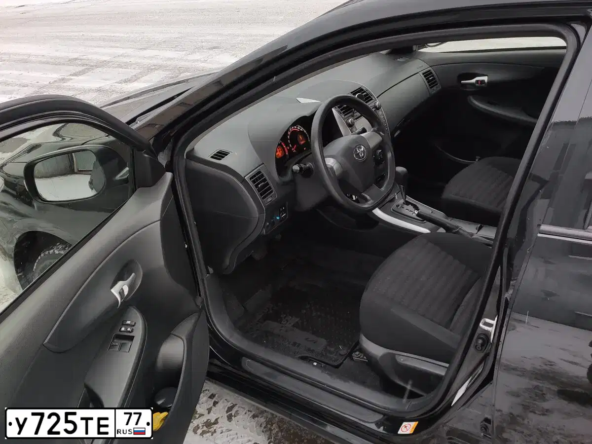 Фото автомобиля TOYOTA COROLLA, 2013 — госномер Е644КС08. Цвет: ЧЕРНЫЙ