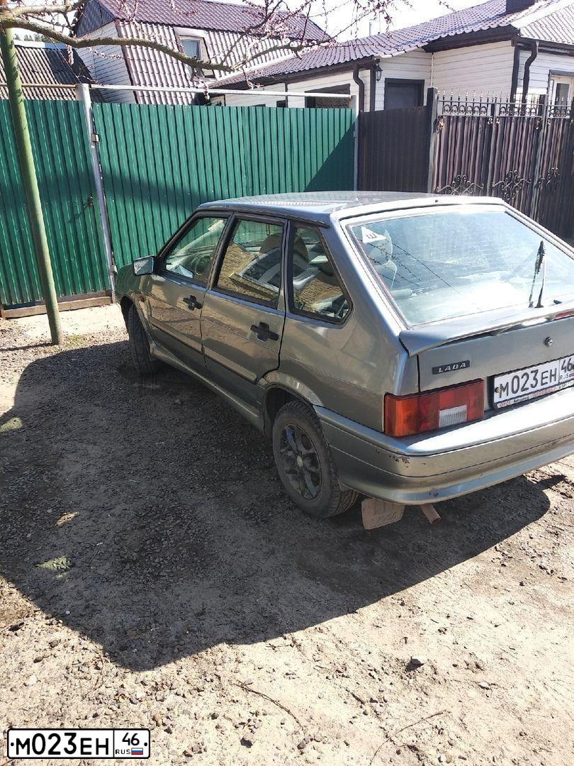 Фото автомобиля LADA 2114 SAMARA, 2010 — госномер Р042КН46. Цвет: средний серо-зеленый металлик