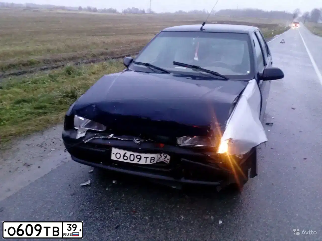 Фото автомобиля RENAULT R 19, 1993 — госномер О609ТВ39. Цвет: ТЕМНО-СИНИЙ