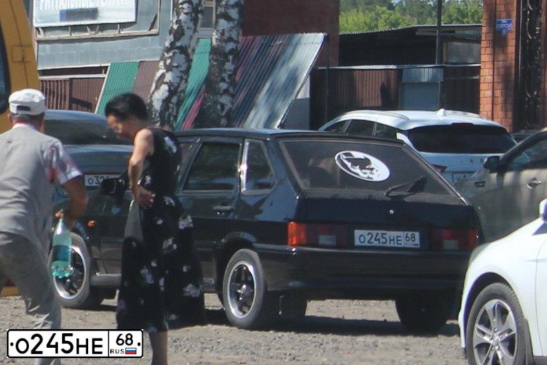 Фото автомобиля LADA 2114 SAMARA, 2011 — госномер Р428НМ68. Цвет: Сине-Черный