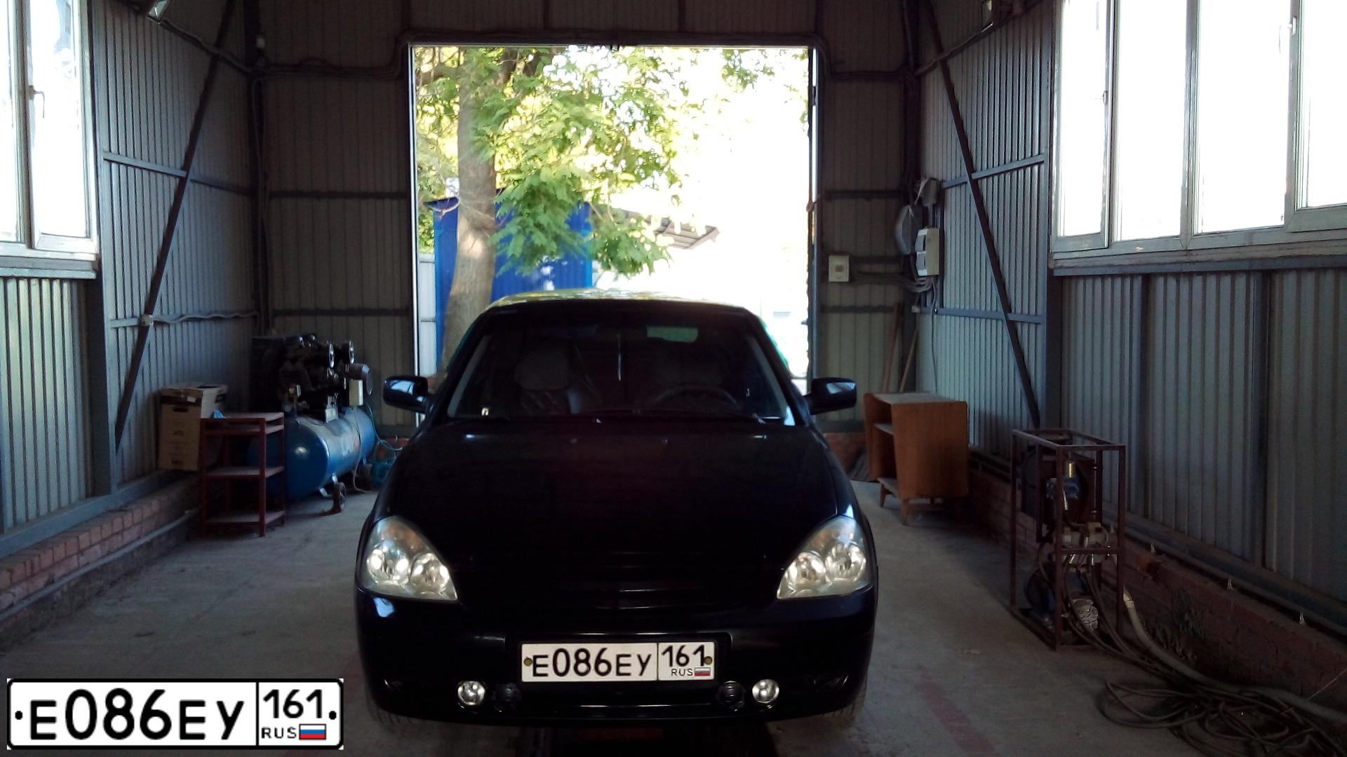 Фото автомобиля LADA 2172 PRIORA, 2008 — госномер Е086ЕУ161. Цвет: ТЕМНО ЗЕЛЕНЫЙ
