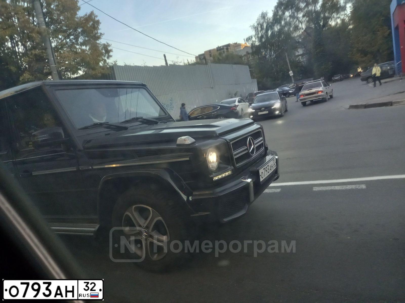 Фото автомобиля MERCEDES G-KLASSE, 2014 — госномер У130КВ152. Цвет: ЧЕРНЫЙ