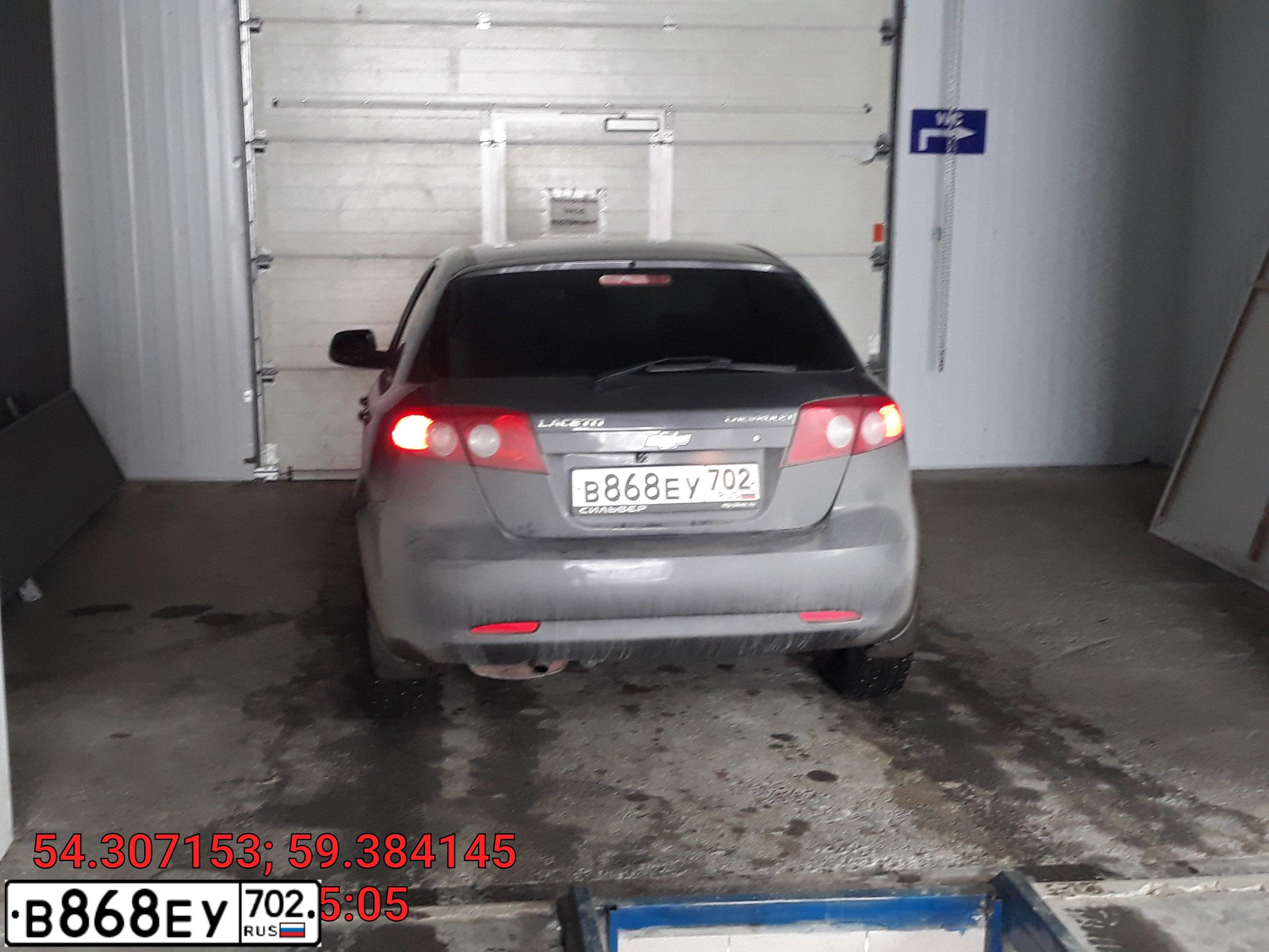 Фото автомобиля CHEVROLET LACETTI, 2012 — госномер В868ЕУ702. Цвет: СЕРЫЙ