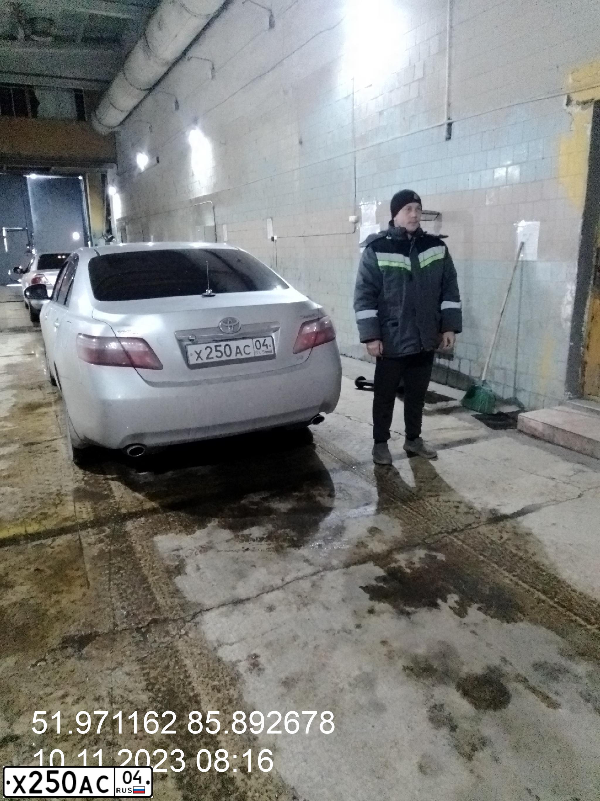 Фото автомобиля TOYOTA CAMRY, 2010 — госномер Х250АС04