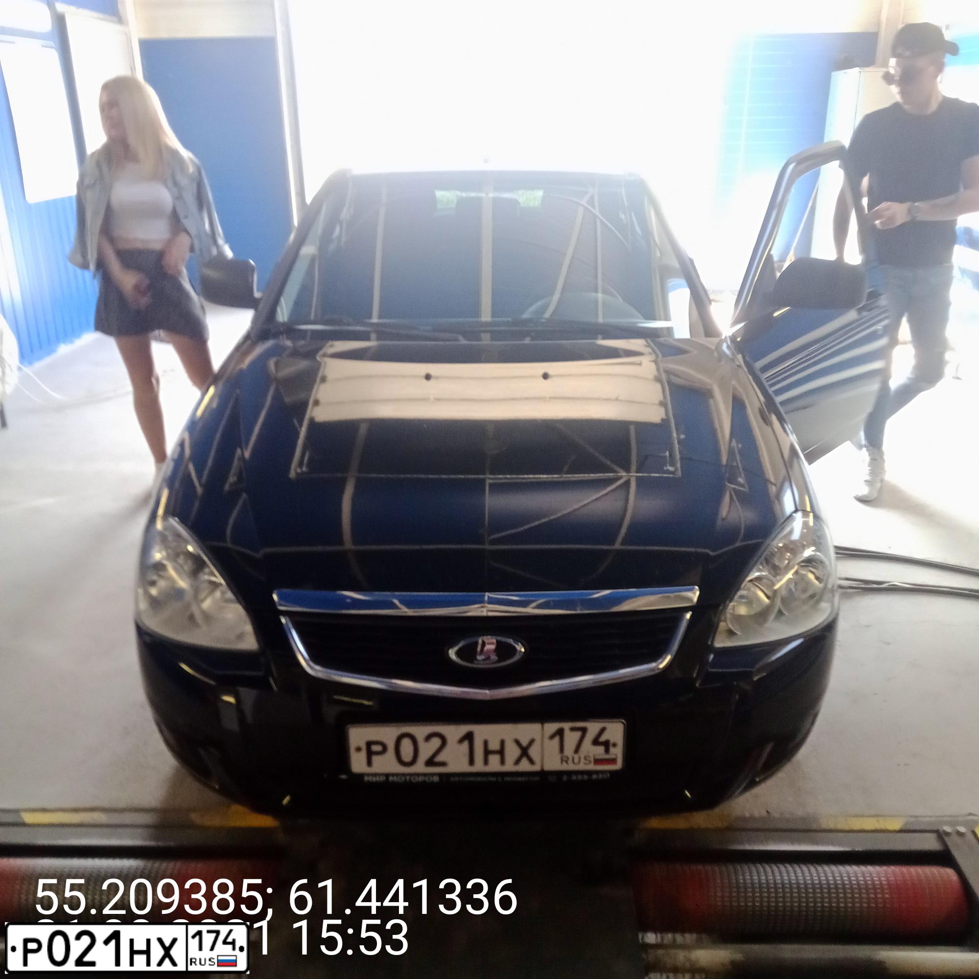 Фото автомобиля LADA 2170 PRIORA, 2011 — госномер Т984ЕЕ774. Цвет: СИНЕ-ЧЕРНЫЙ