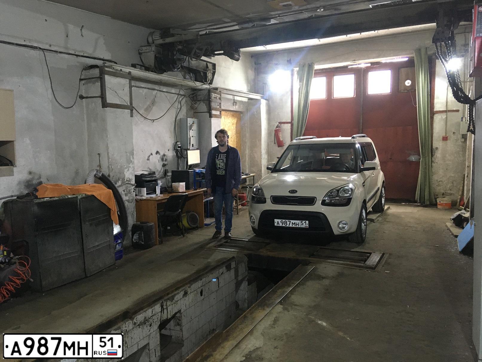 Фото автомобиля KIA SOUL, 2012 — госномер Е494ОН51