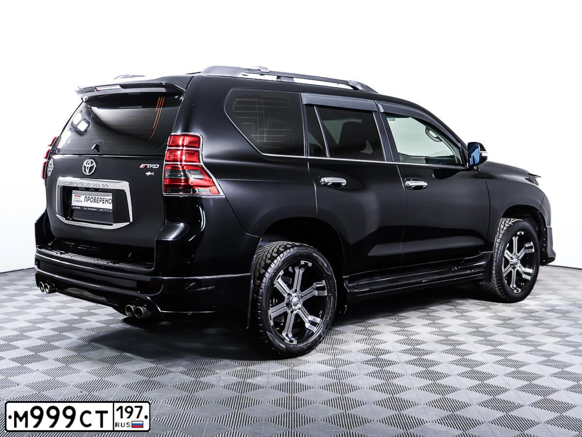Фото автомобиля TOYOTA LANDCRUISER, 2011 — госномер М999СТ197. Цвет: ЧЕРНЫЙ