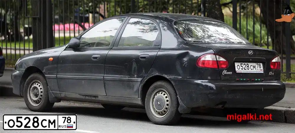 Фото автомобиля ZAZ CHANCE, 2010 — госномер О528СМ78. Цвет: ЧЕРНЫЙ