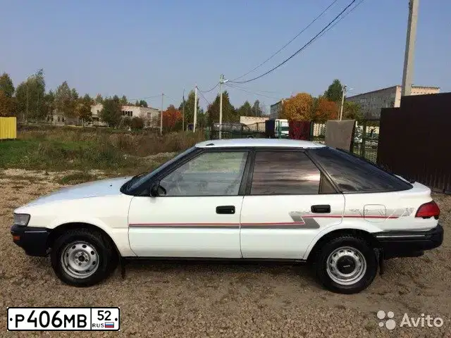 Фото автомобиля TOYOTA COROLLA, 1989 — госномер С132ВО152. Цвет: ЧЕРНЫЙ