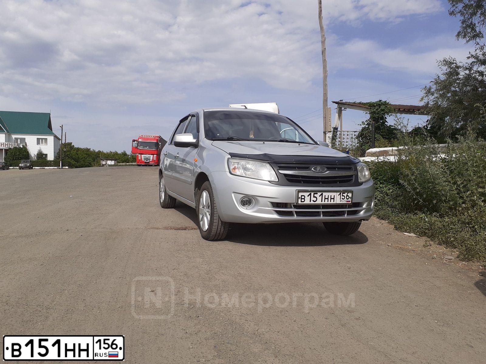 Фото автомобиля LADA 2190 GRANTA, 2012 — госномер Т062ТО56. Цвет: Серебристый