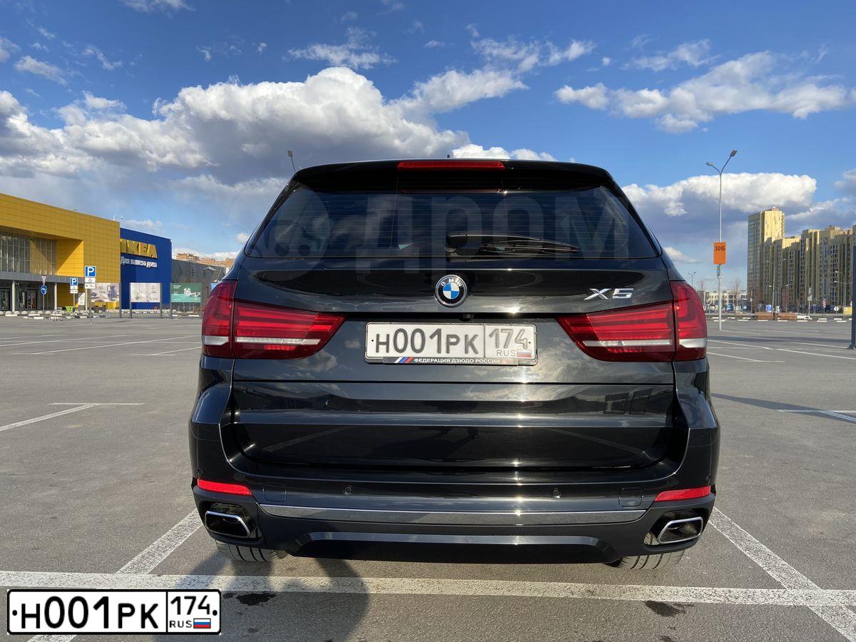 Фото автомобиля BMW X5, 2017 — госномер С284АК774. Цвет: ЧЕРНЫЙ