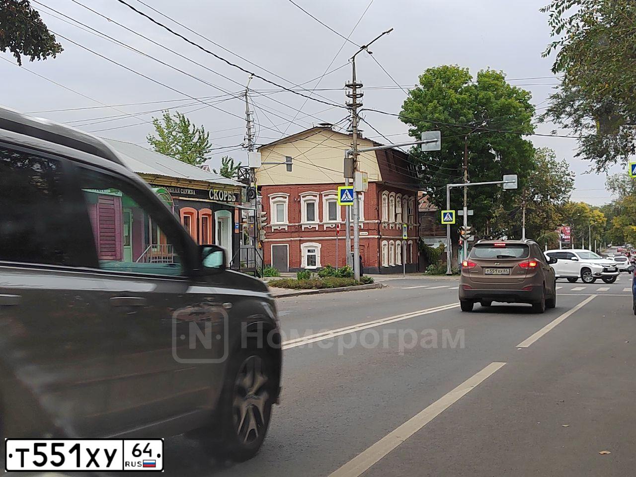 Фото автомобиля VOLKSWAGEN JETTA, 2014 — госномер А003УА164. Цвет: Белый