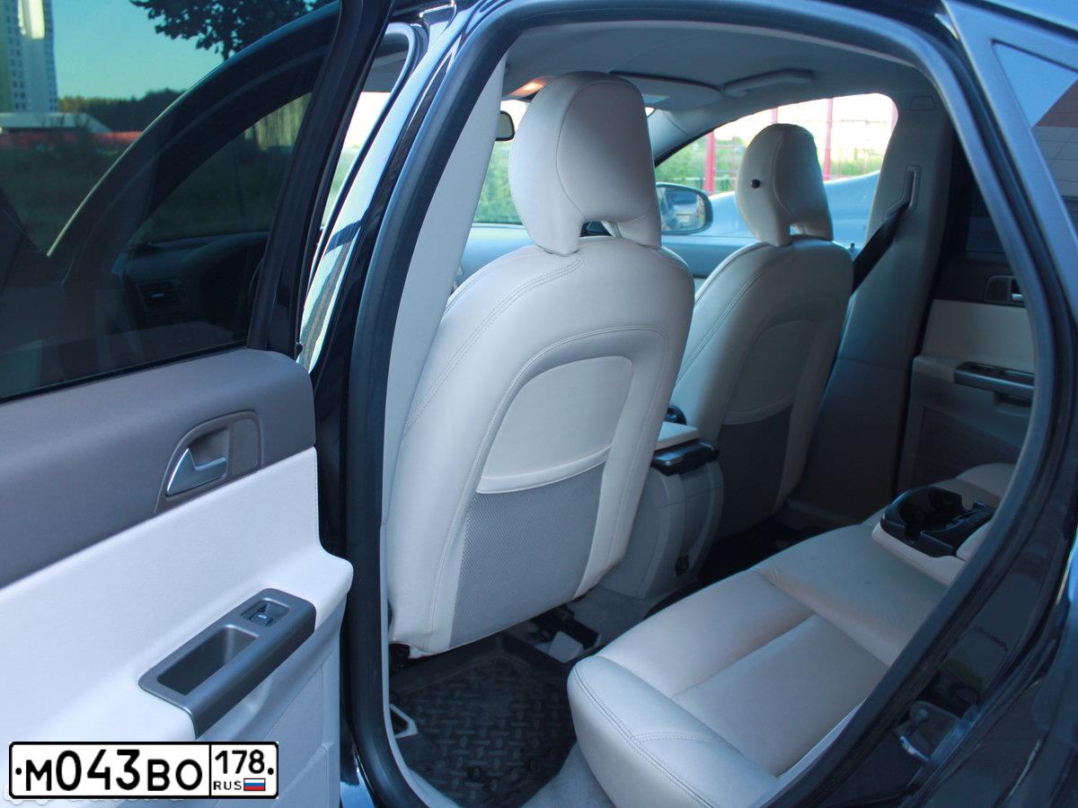 Фото автомобиля VOLVO S40, 2010 — госномер У097КВ178. Цвет: ЧЕРНЫЙ
