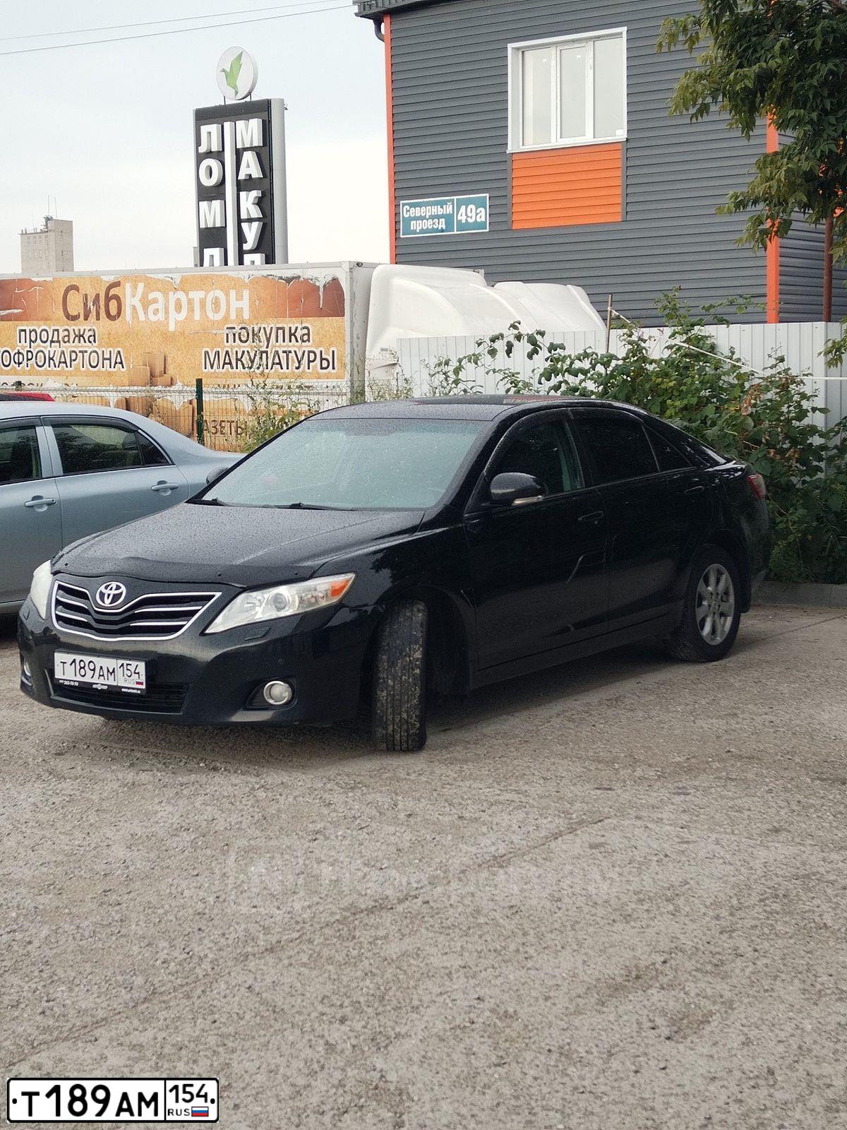 Фото автомобиля TOYOTA CAMRY, 2009 — госномер Т189АМ154. Цвет: ЧЕРНЫЙ