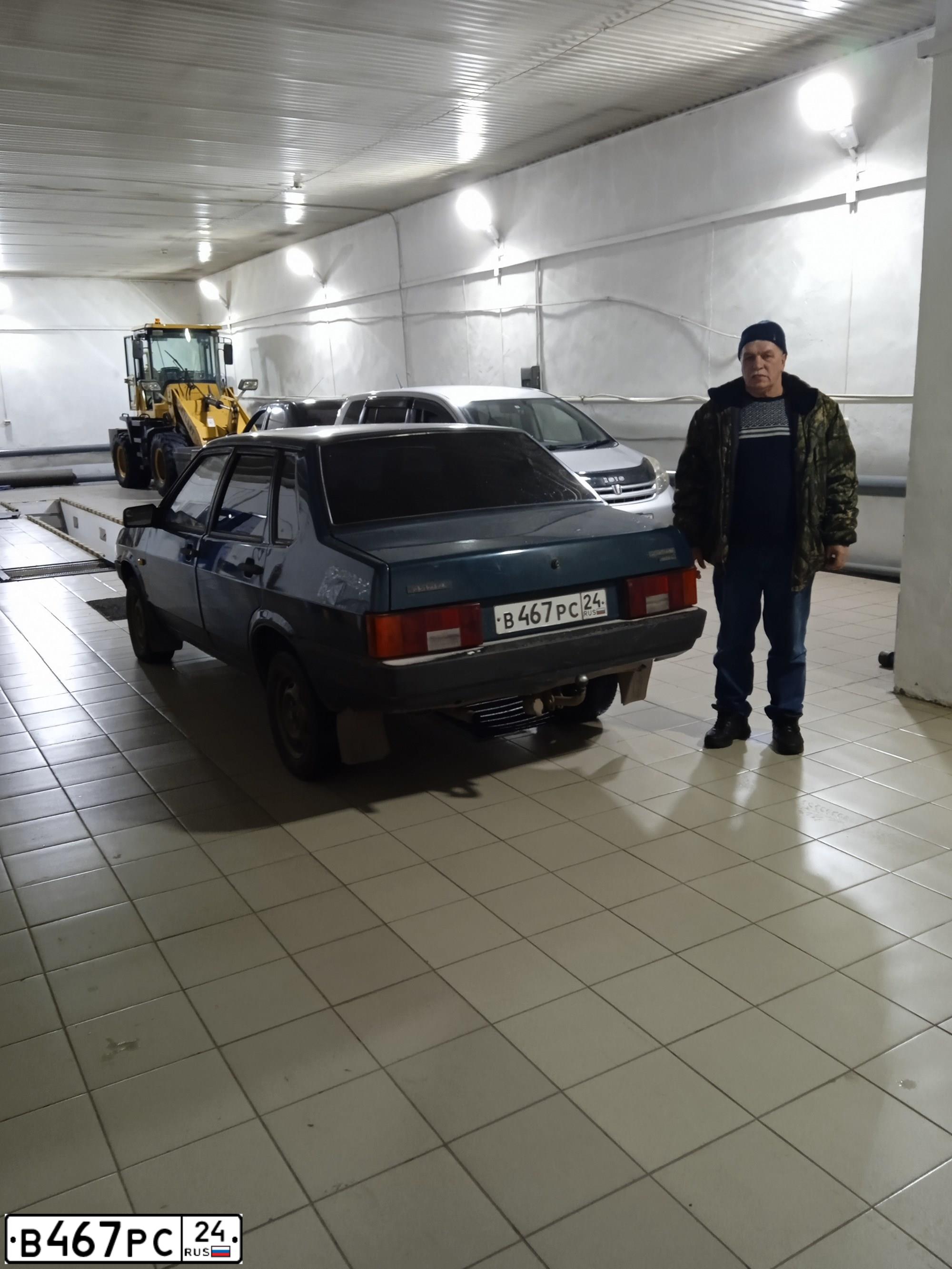 Фото автомобиля LADA 21099, 2000 — госномер А807ТР124