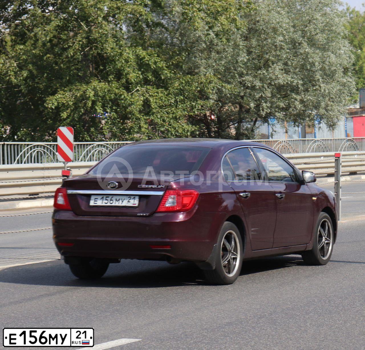 Фото автомобиля LIFAN CEBRIUM, 2014 — госномер Е156МУ21. Цвет: ТЕМНО-ВИШНЕВЫЙ
