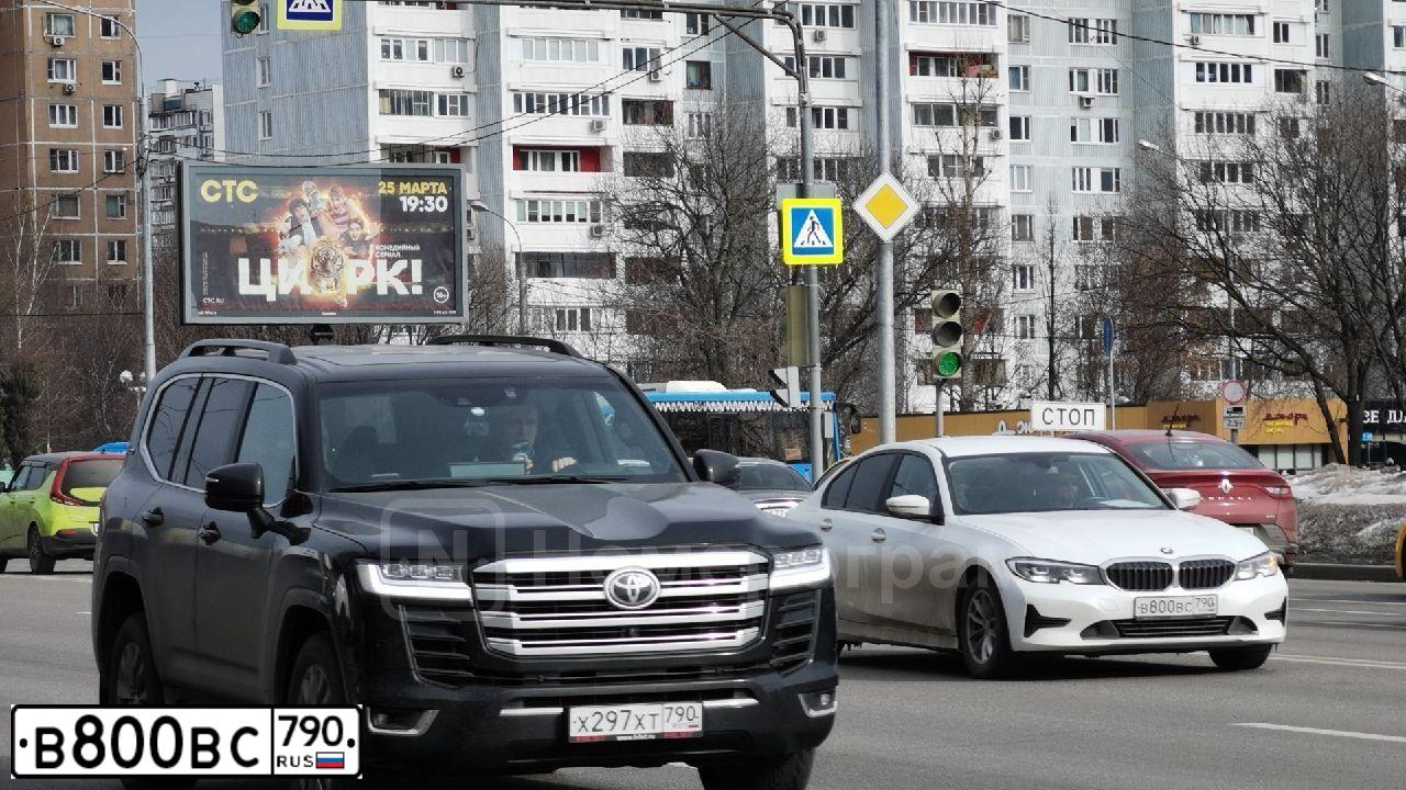 Фото автомобиля BMW 318D, 2021 — госномер М775КТ977