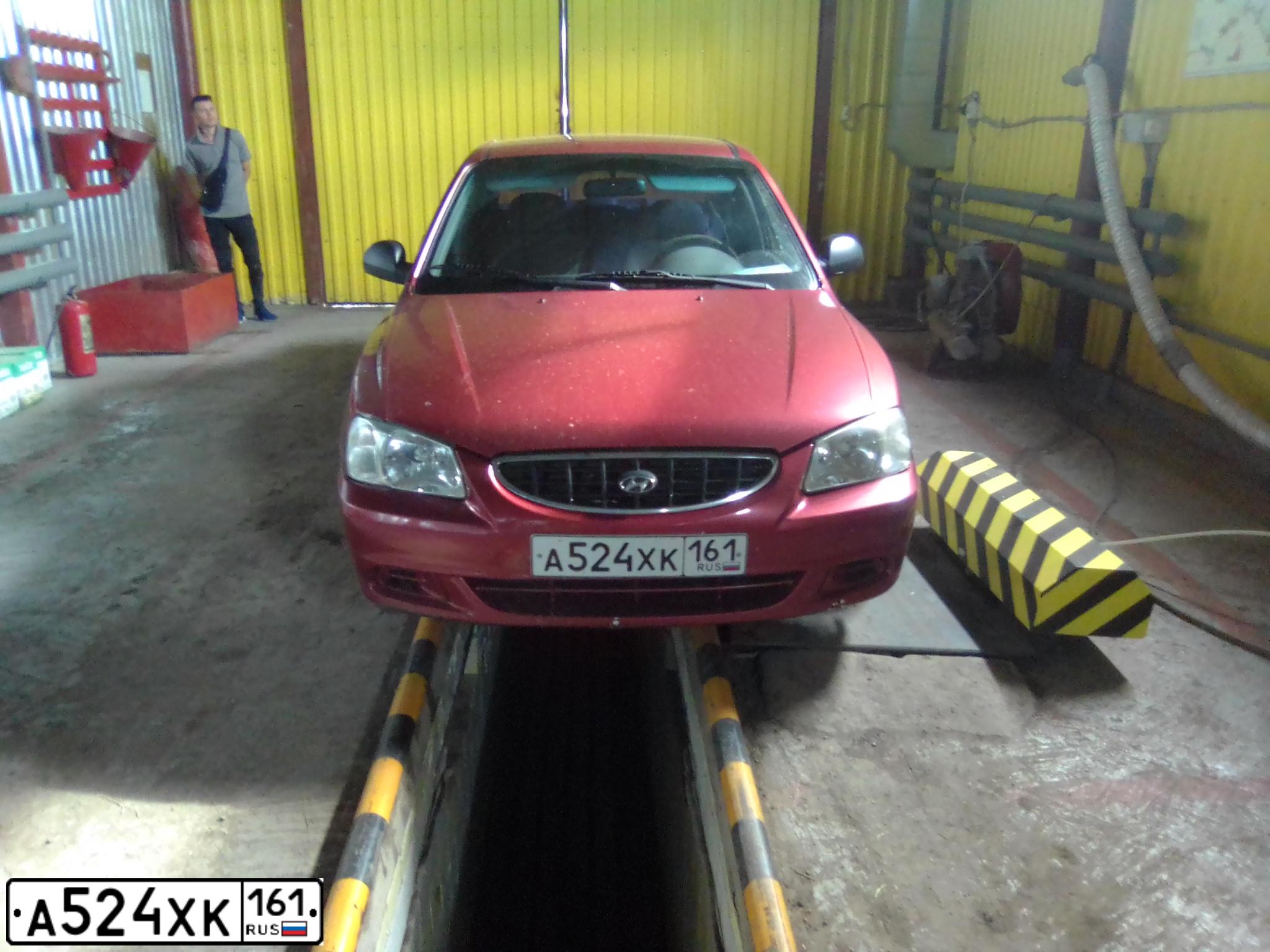 Фото автомобиля TAGAZ ACCENT, 2005 — госномер А524ХК161. Цвет: Красный