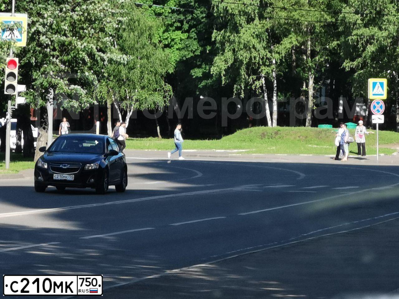 Фото автомобиля CHEVROLET CRUZE, 2012 — госномер С210МК750. Цвет: ЧЕРНЫЙ
