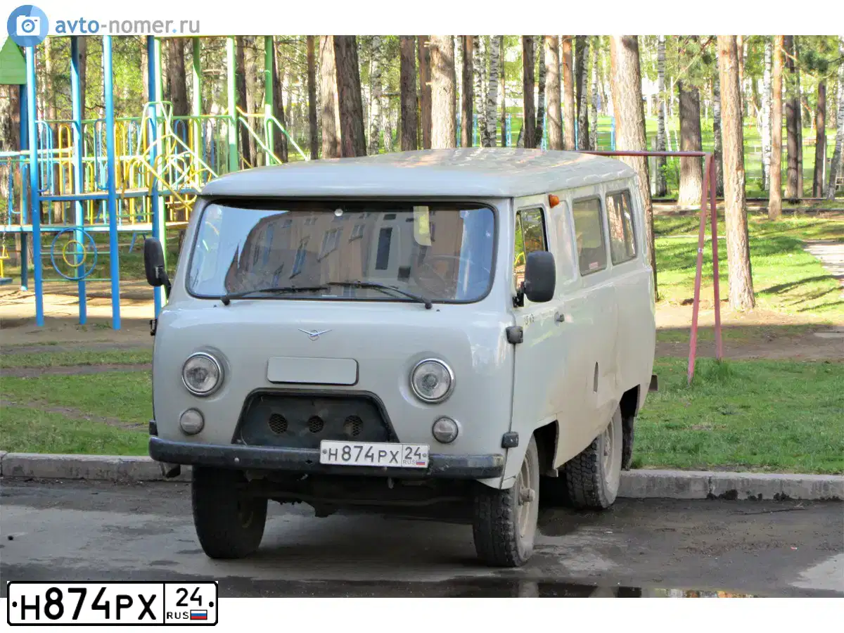 Фото автомобиля UAZ 3741, 2007 — госномер Н874РХ24. Цвет: Серый