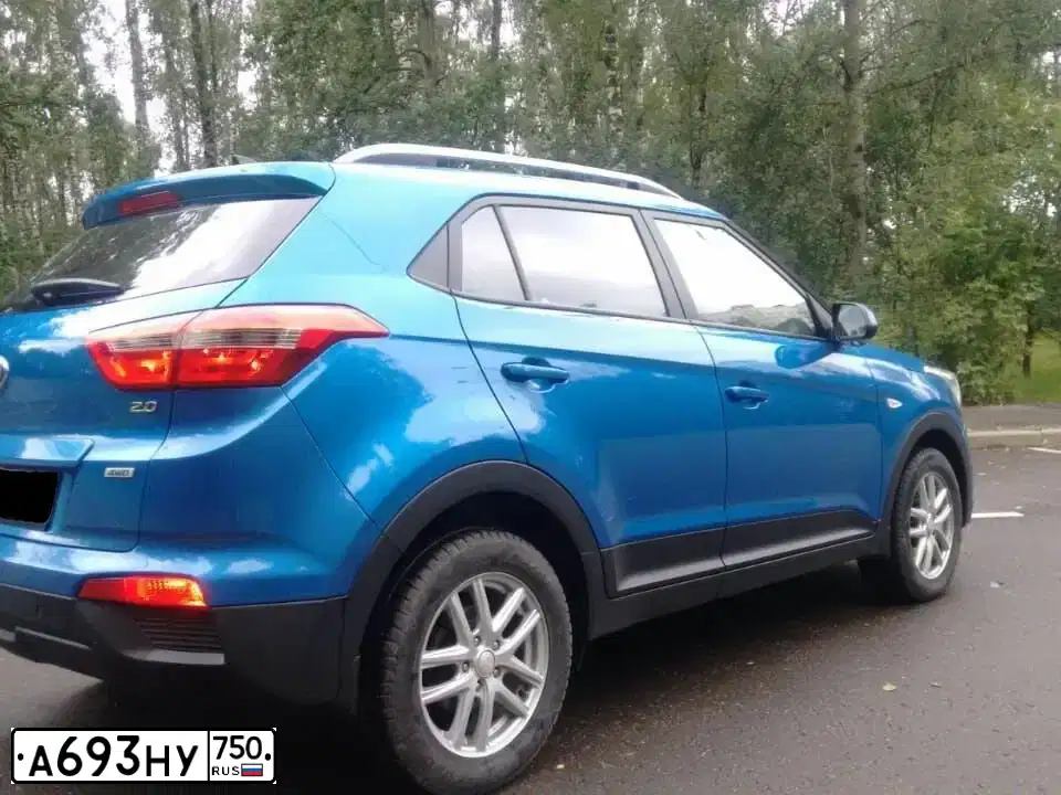 Фото автомобиля HYUNDAI CRETA, 2016 — госномер А693НУ750. Цвет: СИНИЙ