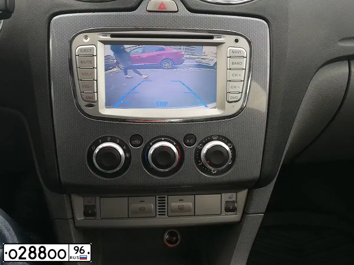 Фото автомобиля FORD FOCUS, 2010 — госномер К362СУ196. Цвет: Серебристый