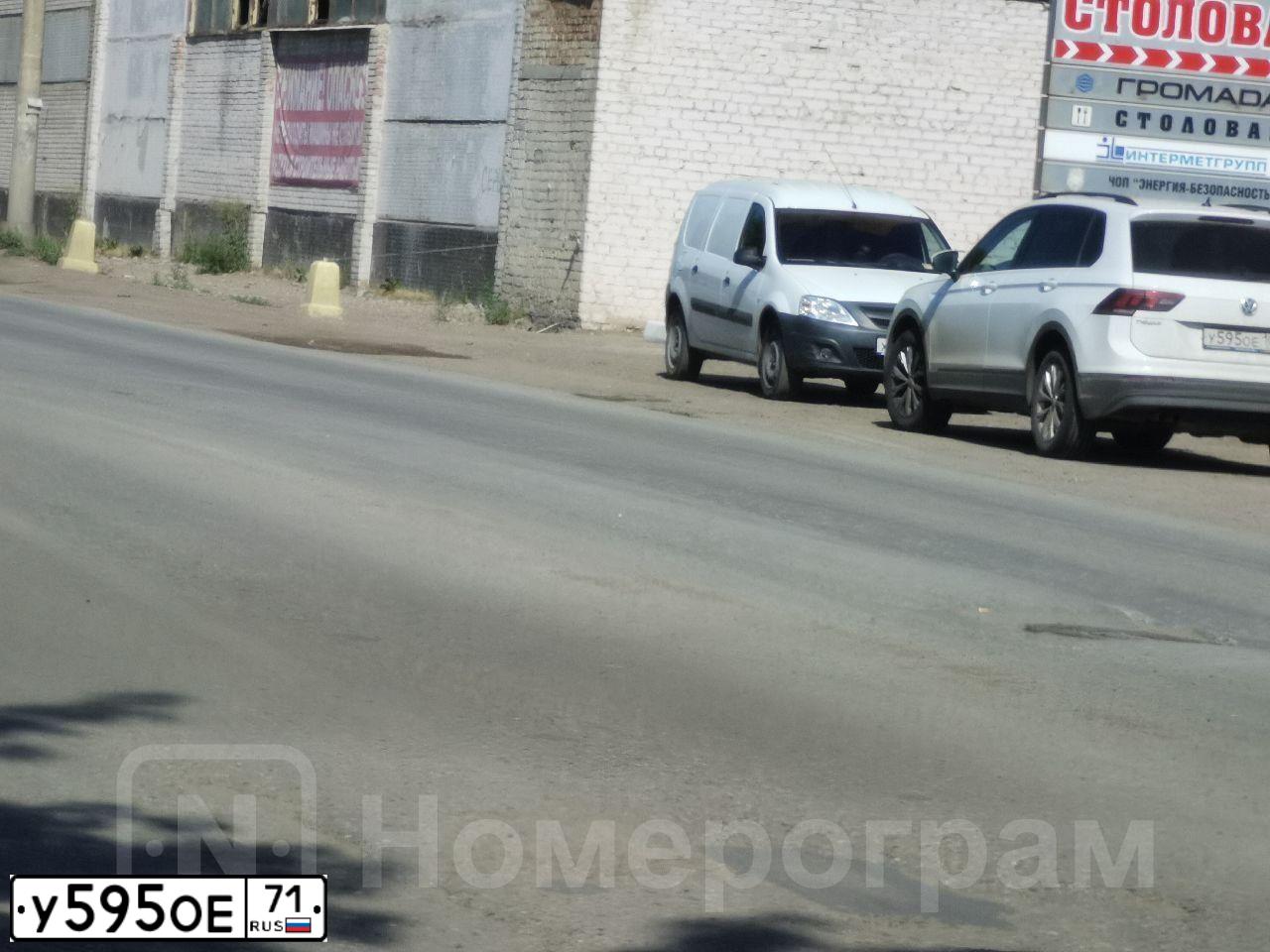Фото автомобиля TAGAZ ACCENT, 2007 — госномер У595ОЕ71. Цвет: Красный