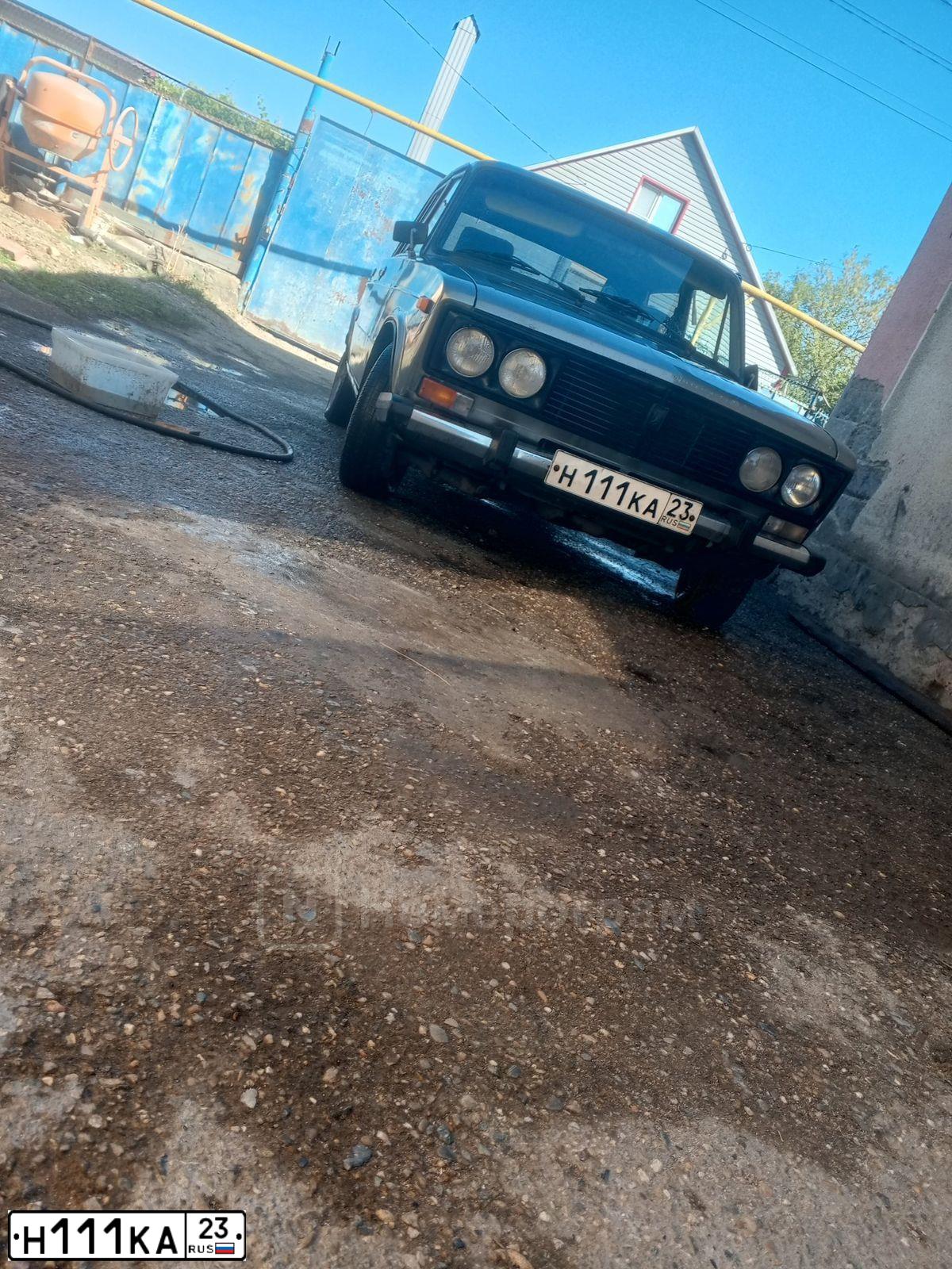 Фото автомобиля LADA 2114 SAMARA, 2008 — госномер Н111КА23. Цвет: ГРАФИТОВЫЙ МЕТАЛЛИК