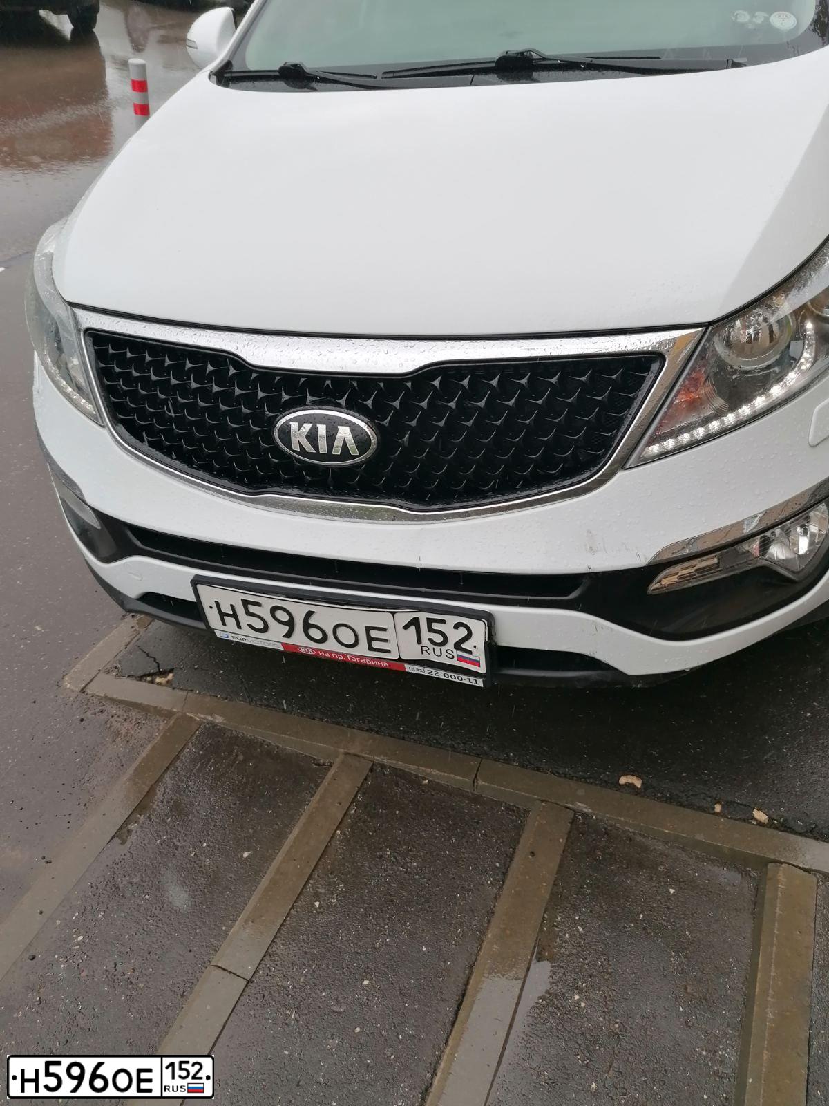 Фото автомобиля KIA SPORTAGE, 2014 — госномер Н596ОЕ152. Цвет: БЕЛЫЙ