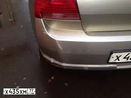 Фото автомобиля MITSUBISHI GALANT, 2004 — госномер У407АХ136. Цвет: СЕРЫЙ