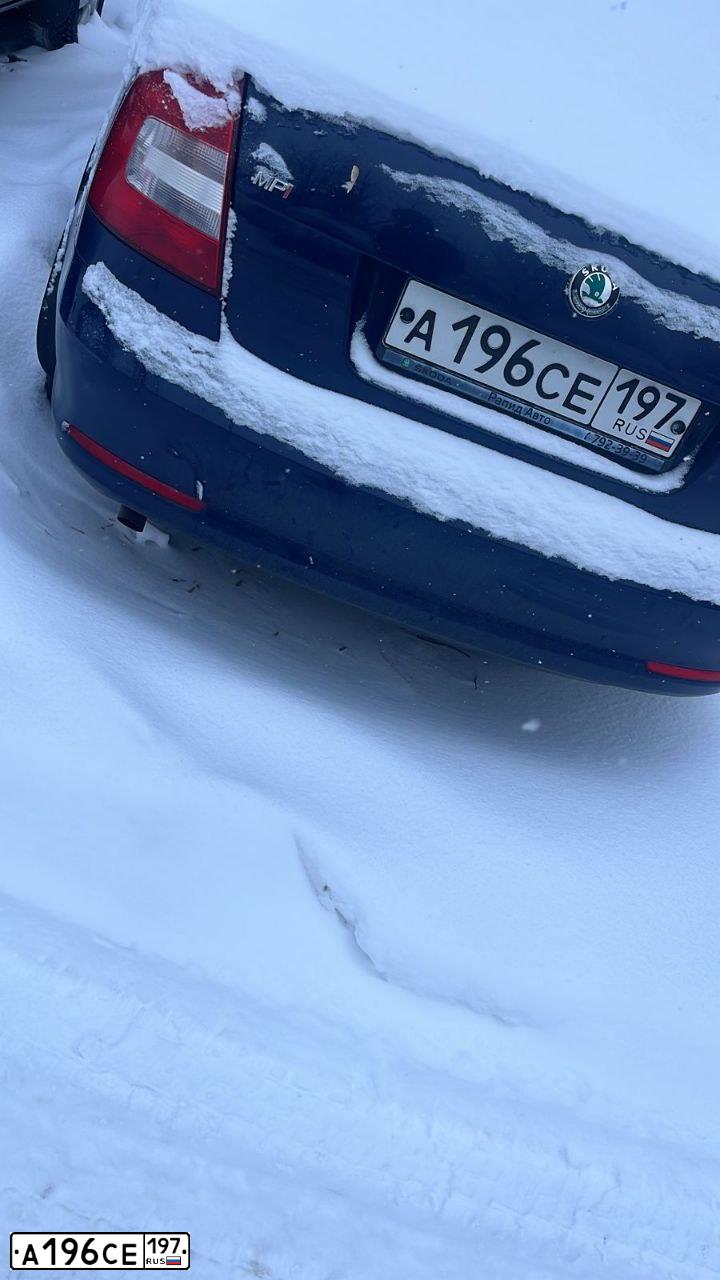 Фото автомобиля SKODA OCTAVIA, 2011 — госномер А196СЕ197. Цвет: СИНИЙ ТЕМНЫЙ
