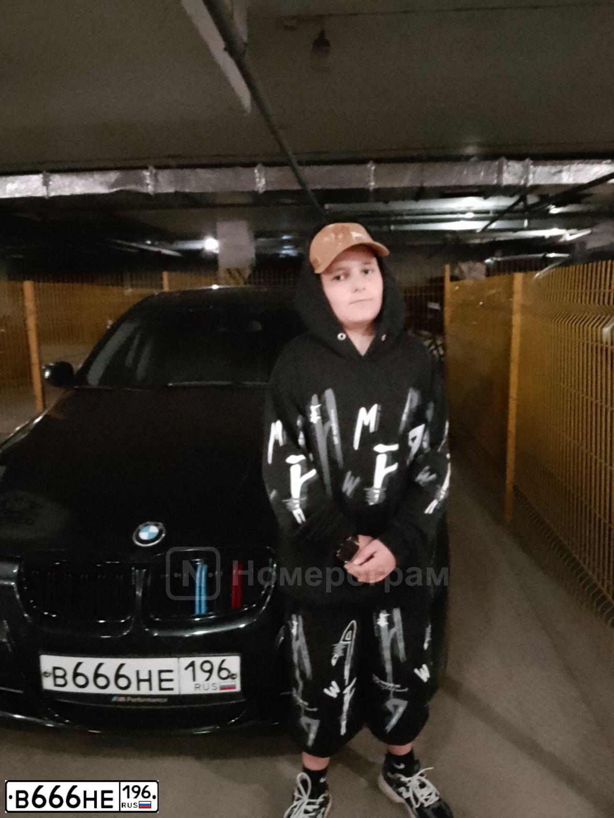Фото автомобиля BMW X5, 2001 — госномер С391ТО96. Цвет: ЧЕРНЫЙ