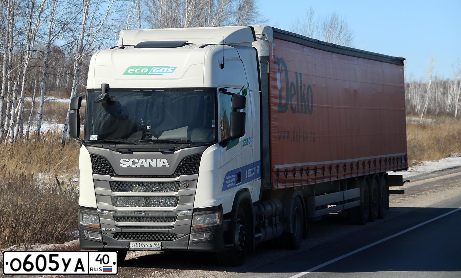Фото автомобиля SCANIA SERIE R /4X2/, 2020 — госномер О605УА40. Цвет: Белый