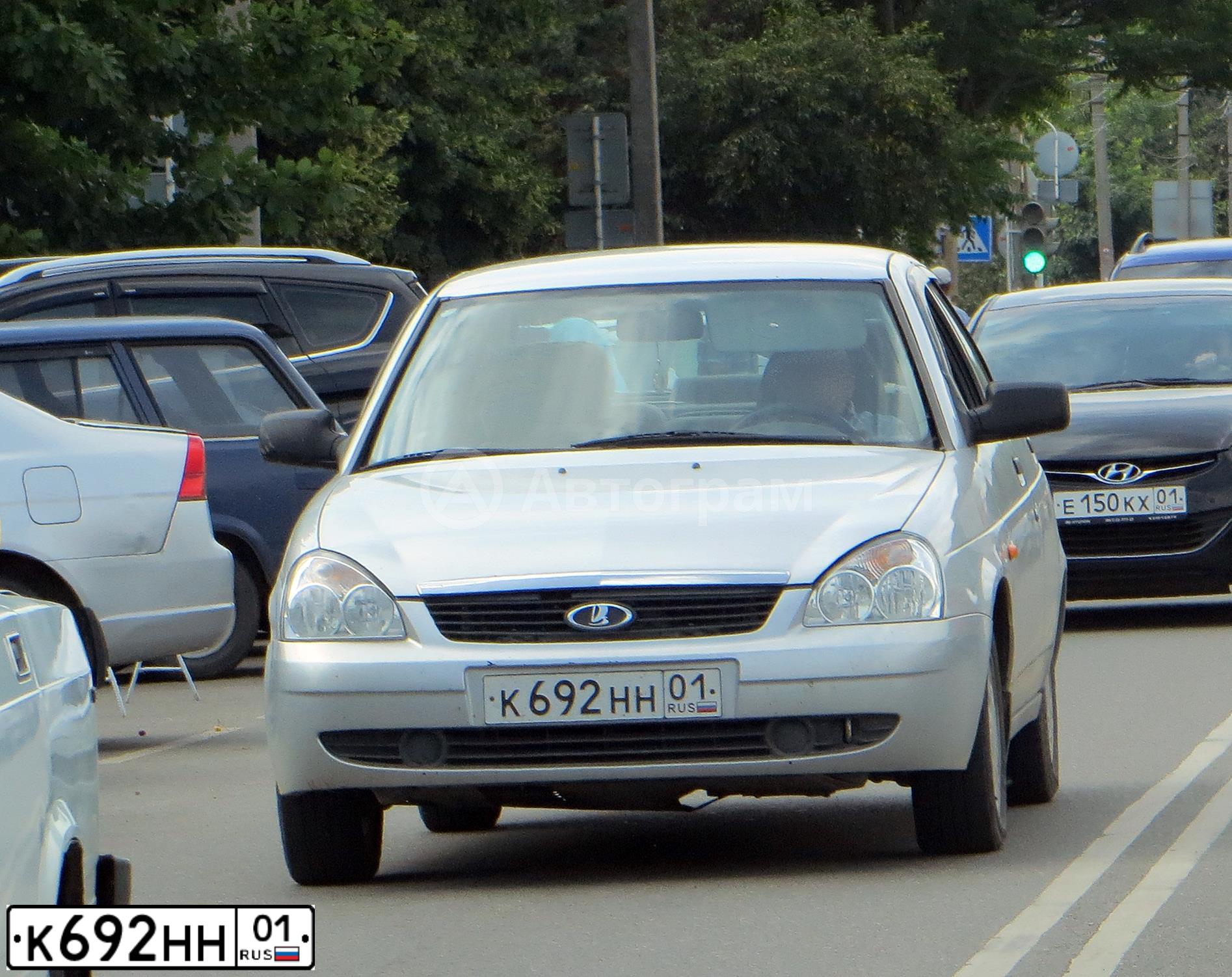 Фото автомобиля LADA 2170 PRIORA, 2007 — госномер К692НН01. Цвет: СВЕТЛО СЕРЕБРИСТЫЙ МЕТАЛИК