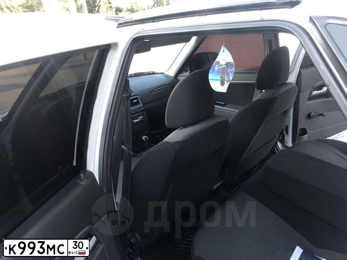 Фото автомобиля LADA 2170 PRIORA, 2016 — госномер К993МС30. Цвет: Белый
