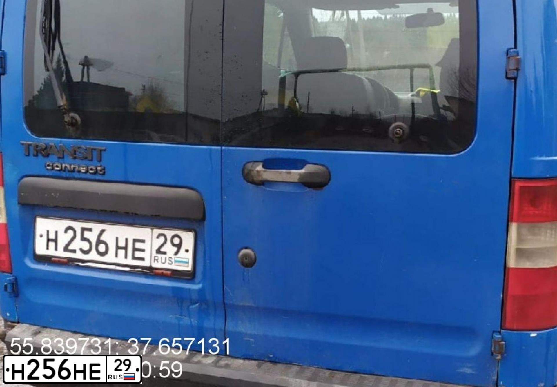 Фото автомобиля FORD TRANSIT, 2003 — госномер Н256НЕ29. Цвет: СИНИЙ