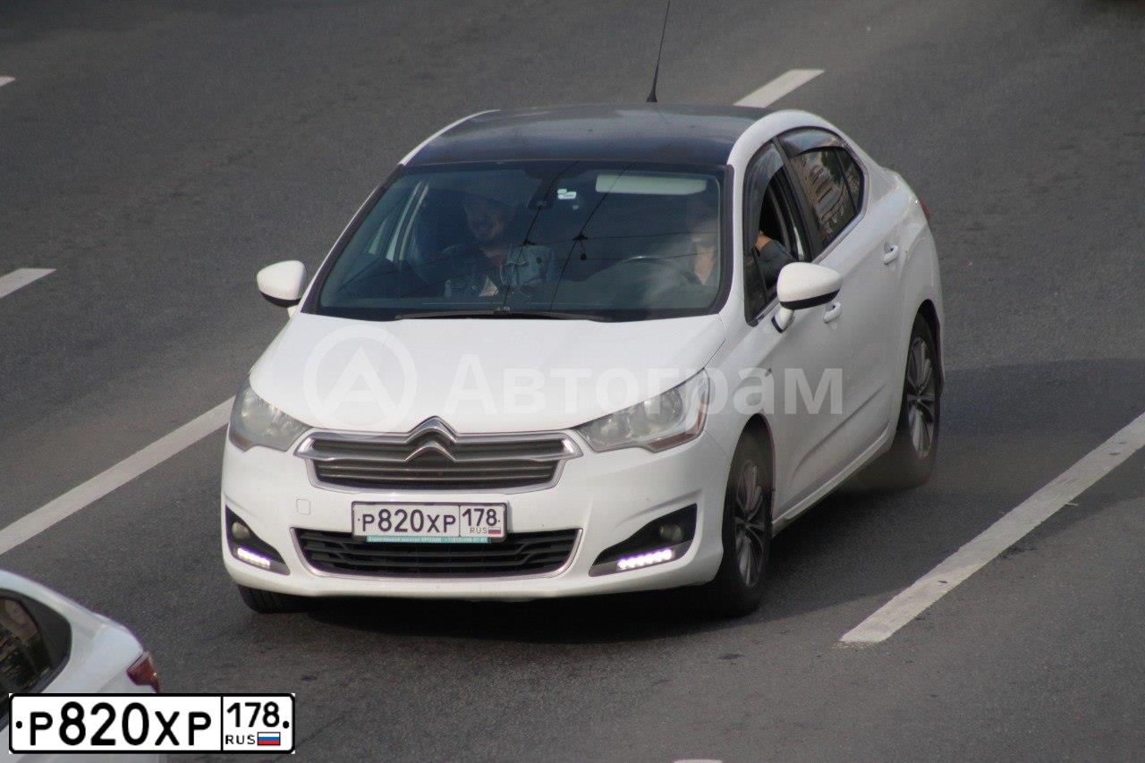 Фото автомобиля CITROEN C4, 2014 — госномер К032РХ147. Цвет: БЕЛЫЙ