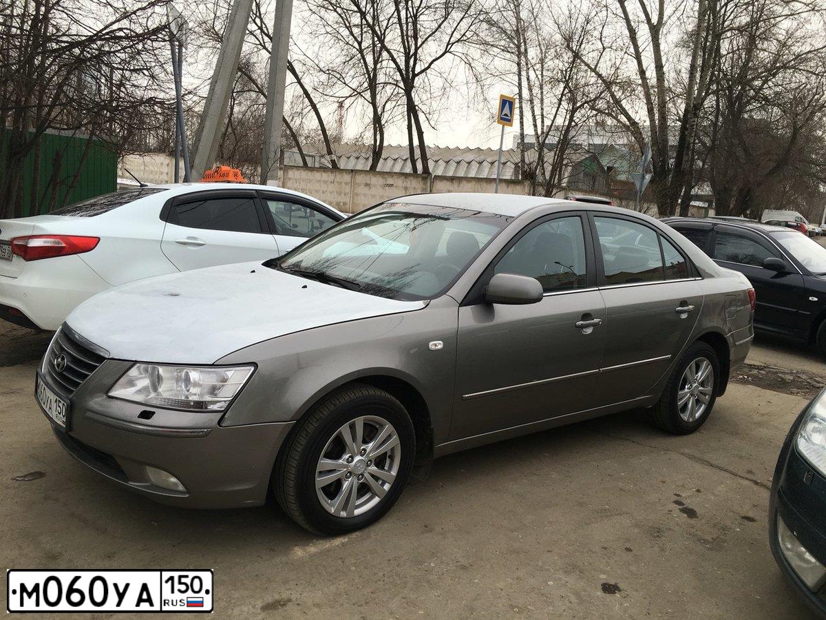 Фото автомобиля HYUNDAI I SONATA, 2008 — госномер М060УА150. Цвет: СЕРЫЙ