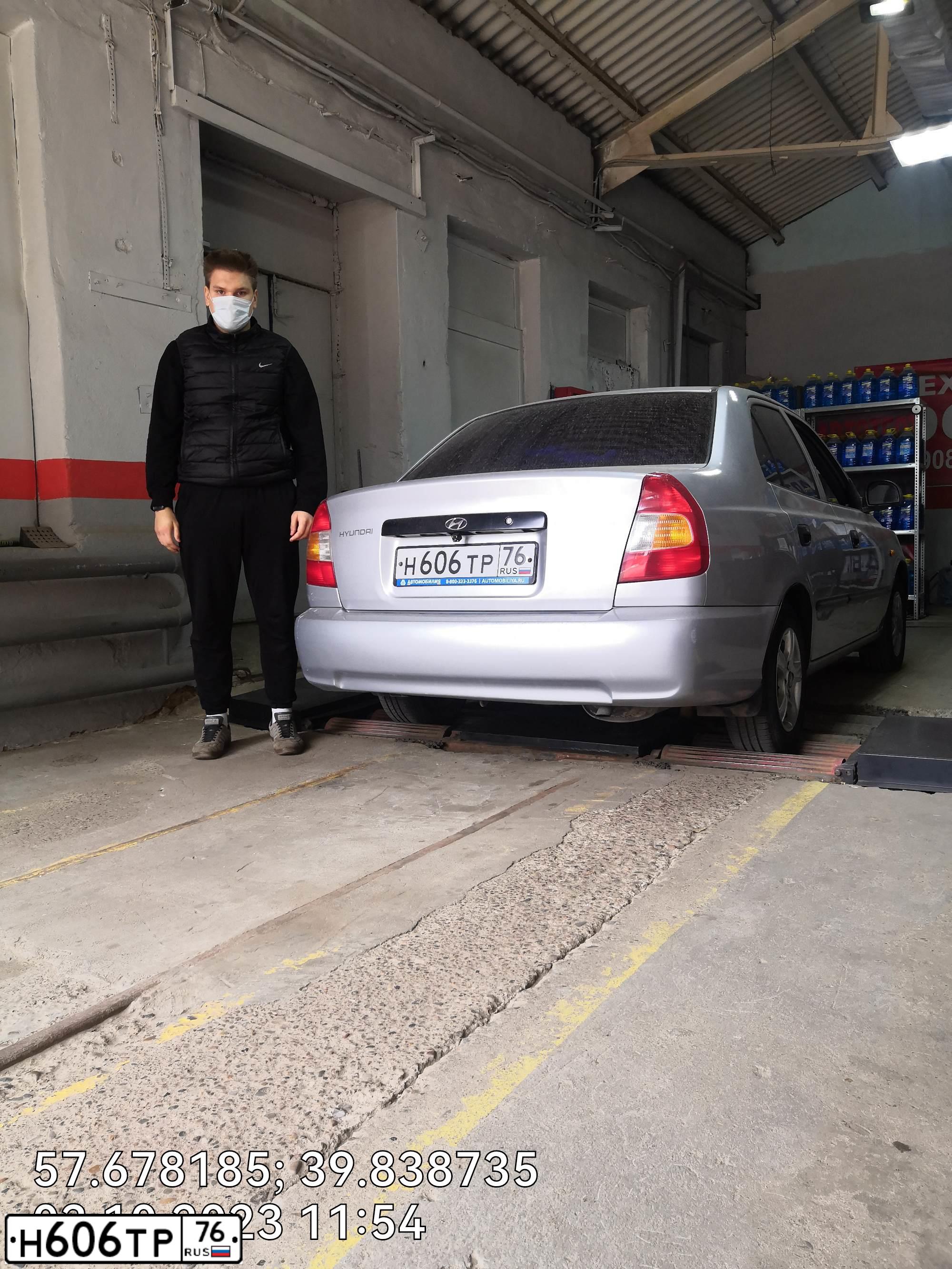 Фото автомобиля TAGAZ ACCENT, 2005 — госномер Н606ТР76. Цвет: Серый